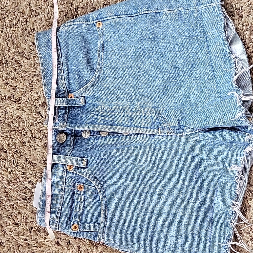Levi's - Picture 6 of 7